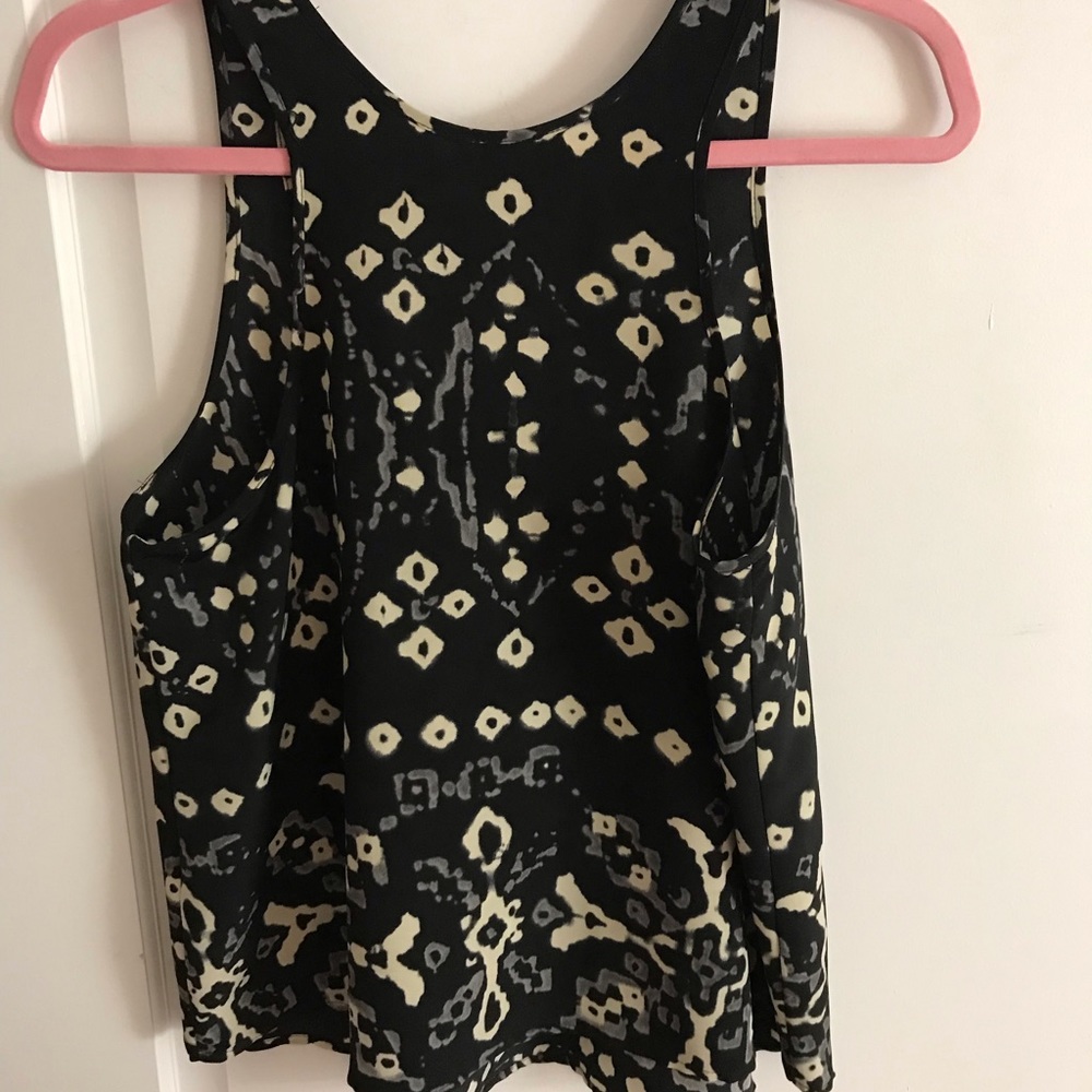 Pattern Silk Top - Picture 5 of 5